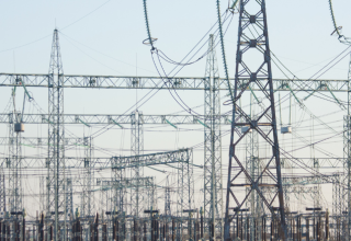 51 mld zł zielonych inwestycji utknęło w sieci. Polska transformacja energetyczna stoi w kolejce